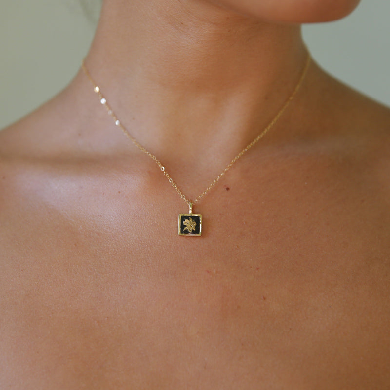 Émail Necklace | Square